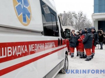 Похований живцем: будівельника завалило ґрунтом у 6-метровій ямі