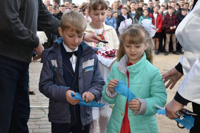 У сільській школі на Волині відкрили відремонтований спортзал за 7 мільйонів. ФОТО