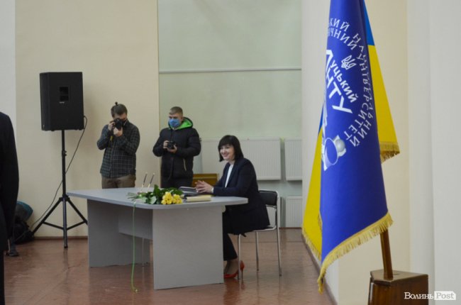 Знані гості і оберемки квітів: Ірину Вахович представили на посаді ректора ЛНТУ. ФОТО