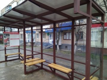 Лучани просять перенести зупинки на вулиці  Карпенка-Карого