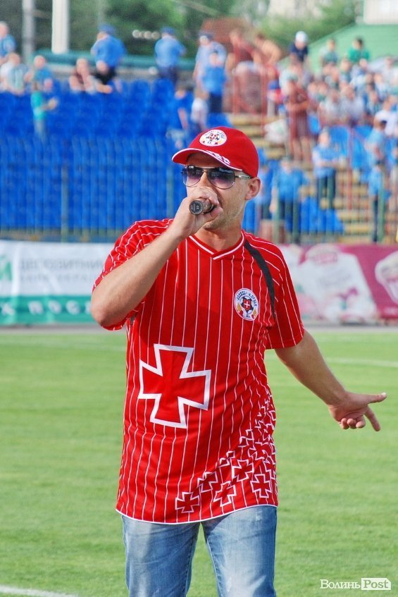 «Волинь» - «Карпати»:  історія однієї нічиєї в фото