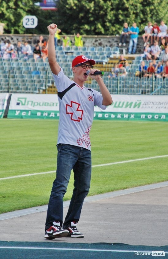 «Волинь» - «Карпати»:  історія однієї нічиєї в фото