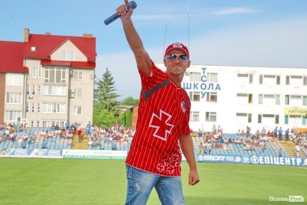 «Волинь» - «Карпати»:  історія однієї нічиєї в фото