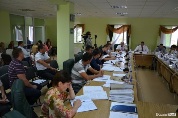 У Луцьку депутата ледь не «попросили» із засідання виконкому.ФОТО