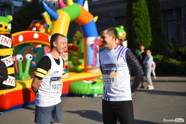 «Бойовий» настрій і віра в себе: як команда «КроШу» підкорювала шостий «Дмитрук Лучеськ Півмарафон». ФОТО*