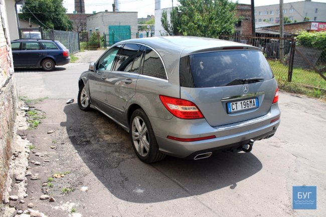 Аварія в Нововолинську: водій втік з місця події