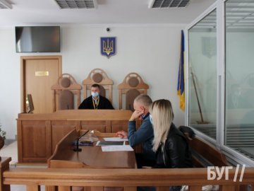 Знову перенесли суд над водійкою, яка на BMW  п'яна протаранила авто у Володимирі