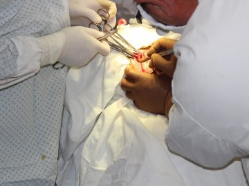 Волинські лікарі провели дуже складну операцію на головному мозку