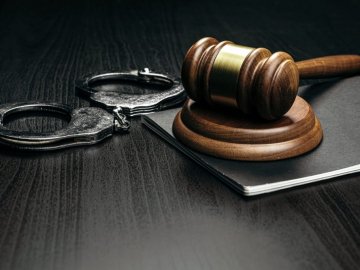 На Волині чоловіка за крадіжки відправили за ґрати на 6 років