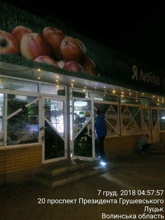 У Луцьку  викрили два магазини, які вночі продають алкоголь