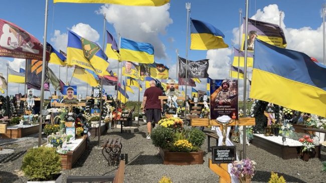 У Гаразджі поховали 271 Героя: Луцьк витратив 25 мільйонів на облаштування військового кладовища