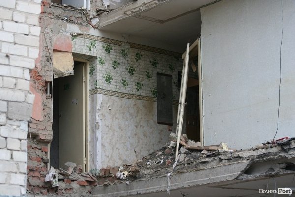 «Боялася ночувати, а дітей взагалі в квартиру не пустила», - жителька обваленого будинку 