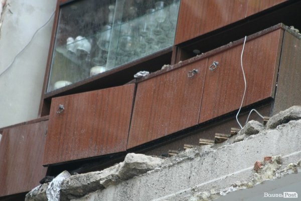 «Боялася ночувати, а дітей взагалі в квартиру не пустила», - жителька обваленого будинку 