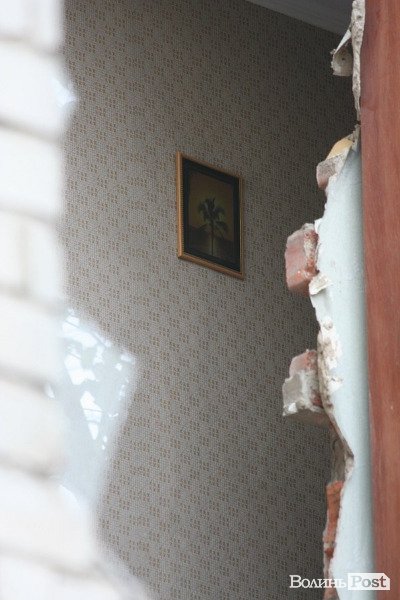 «Боялася ночувати, а дітей взагалі в квартиру не пустила», - жителька обваленого будинку 