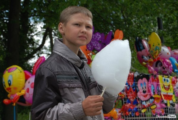 Як у Луцьку їли кашу і співали фронтових пісень