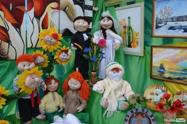 У центрі Луцька – виставка талантів зі всієї області. ФОТО 