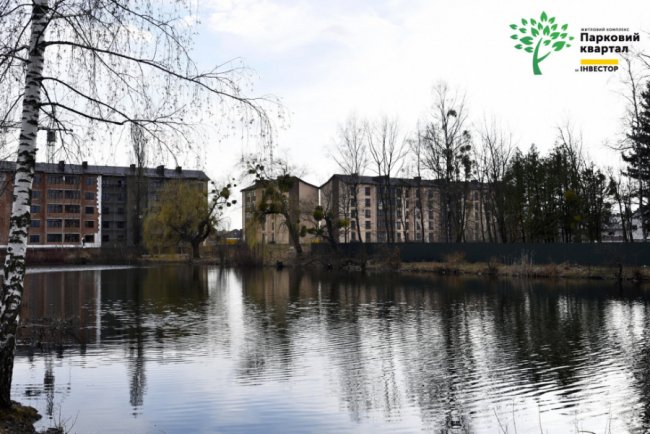 У другому будинку ЖК «Парковий квартал» у Ковелі завершують утеплювати фасад. ФОТО*