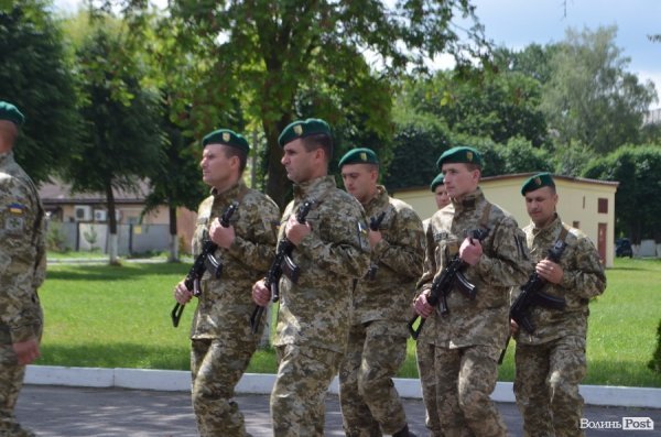 Луцький прикордонний загін: військові прибули охороняти кордон. ФОТО
