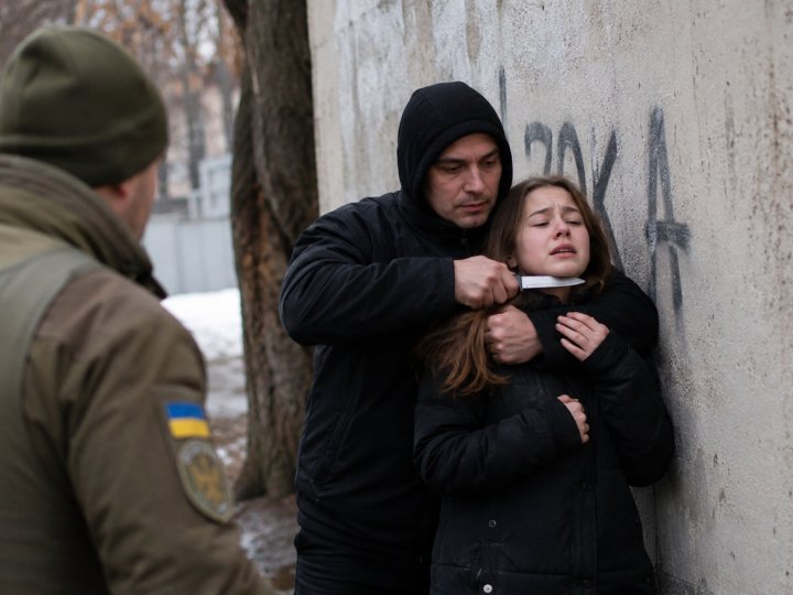 У Львові ухилянт втікав від ТЦК і приставив ніж до горла дівчинці