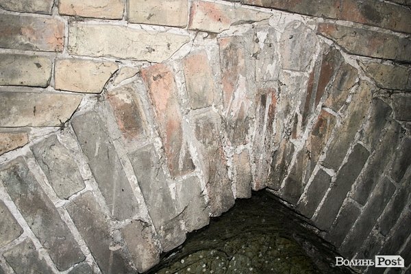 Годинник, шпиль, карниз: за фасадами луцької історії. ФОТО