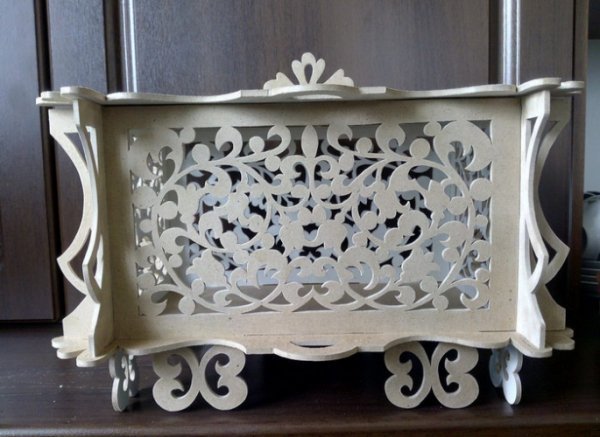 Волинський студент створює шедеври із дерева і паперу