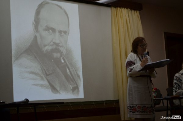 У Луцьку на захист української мови поставили мистецтво. ФОТО