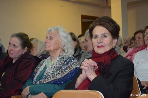 У Луцьку на захист української мови поставили мистецтво. ФОТО