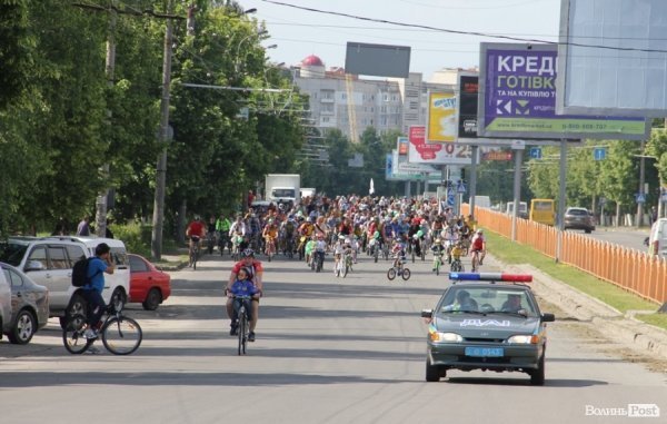 Велодень у Луцьку зібрав більше тисячі людей. ФОТО 