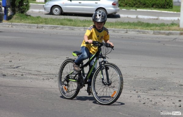 Велодень у Луцьку зібрав більше тисячі людей. ФОТО 