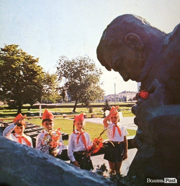 Як святкував 9 травня радянський Луцьк