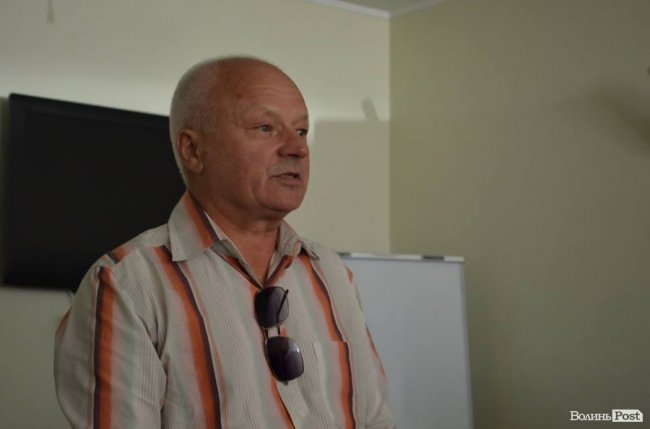 журналіст Петро Чечелюк зібрав та впорядкував матеіали для книги