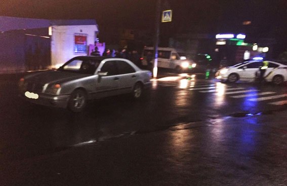 У Ковелі авто на переході збило матір з дитиною 