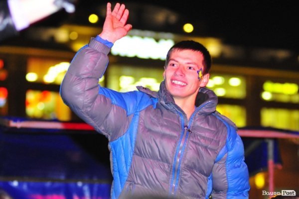 Як у Луцьку музиканти розважали люд на Євромайдані. ФОТО. ВІДЕО