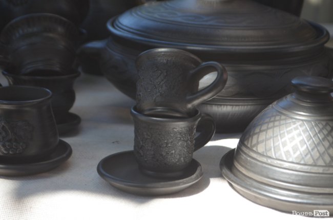 Від і до: що та за скільки продають народні умільці у центрі Луцька. ФОТО