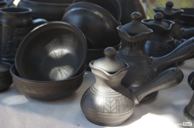 Від і до: що та за скільки продають народні умільці у центрі Луцька. ФОТО