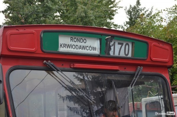 Люблін передав Луцьку 20-річний тролейбус. ФОТО