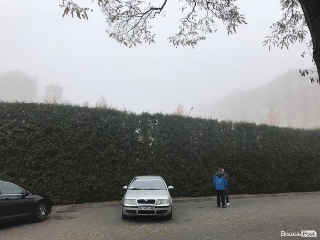 У Луцьку атовці в робочий час застали чиновника в ресторані. ФОТО. ВІДЕО