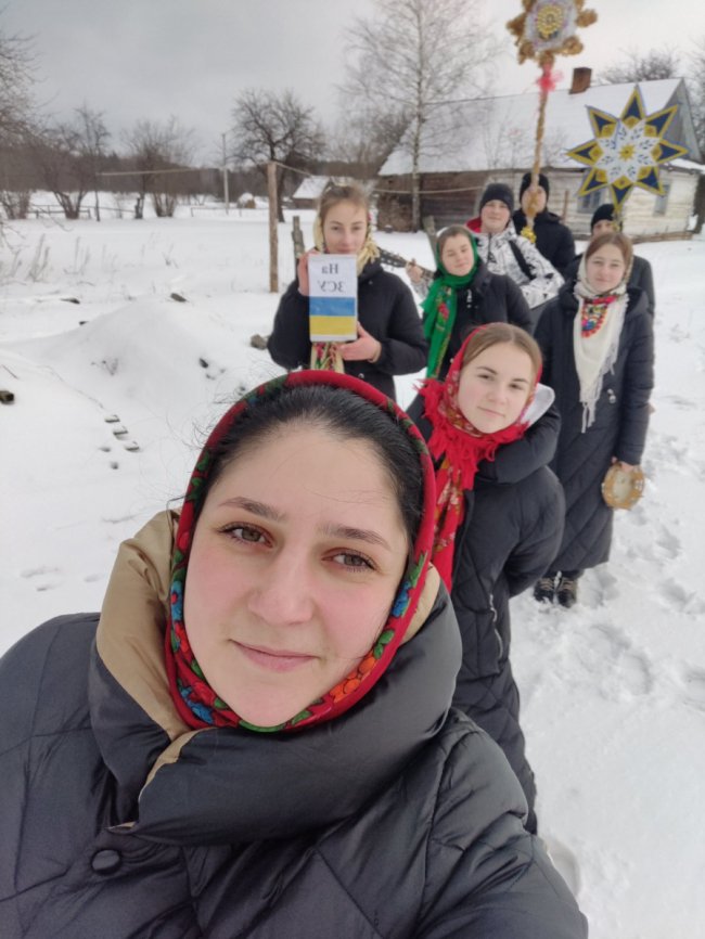 «Аж голоси сіли»: волинські колядники зібрали 700 тисяч для ЗСУ