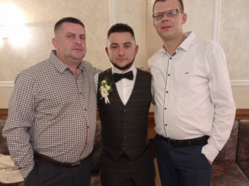 Прикарпатець запросив на своє весілля волинських лікарів, які повернули його до життя. ФОТО