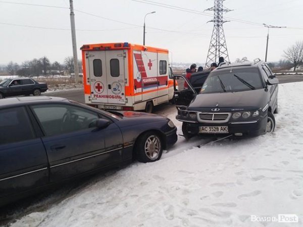 Аварія в Луцьку: троє постраждалих
