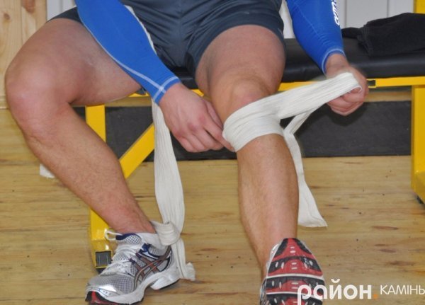 Битва богатирів: на Волині пройшли змагання з гирьового спорту