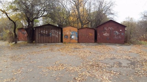 У Луцьку продовжують демонтувати незаконно розміщені гаражі