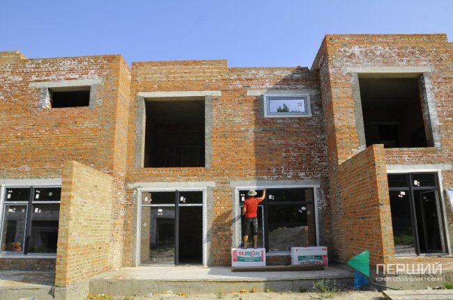 Поблизу Луцька будують незвичайне котеджне містечко. ФОТО*