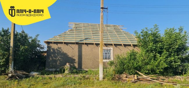 Показали, як волинські будівельники відновлюють село Благодатівка на Херсонщині. ФОТО