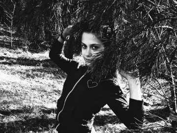 Молода співачка з Волині перемогла на конкурсі у Болгарії