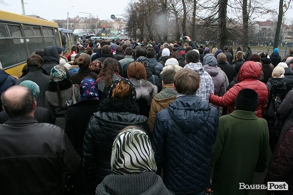 У Луцьку прощалися з загиблим волинянином. ФОТО