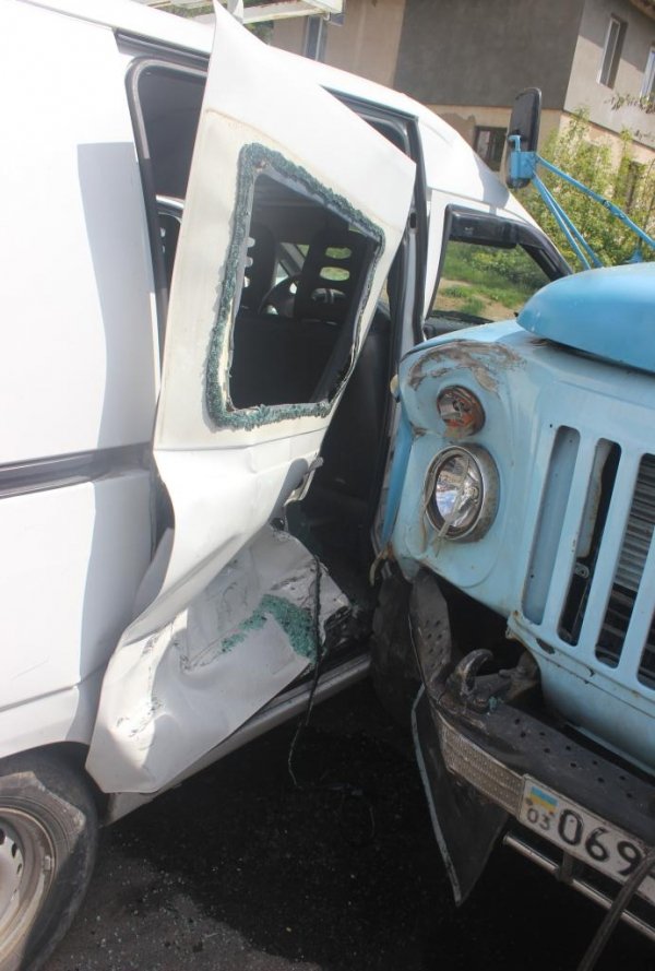 У Луцьку - потрійна аварія. ФОТО