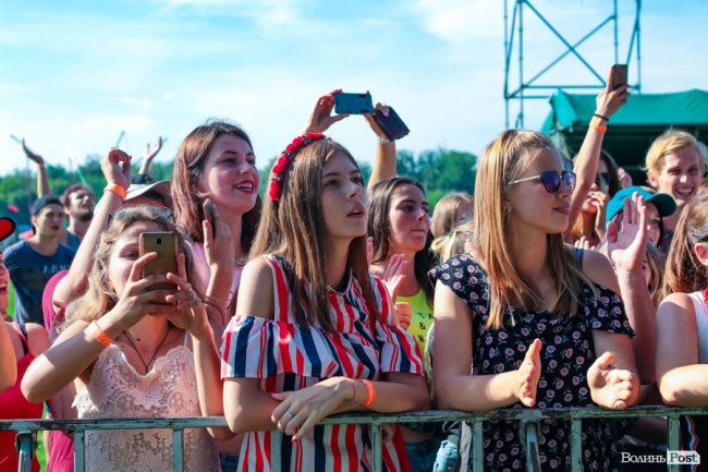 «Шикидим», лірика і вибуховий «O.Torvald»: перший день «Бандерштату». ФОТО