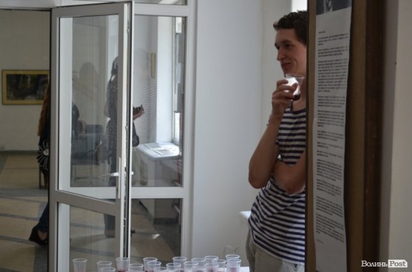 У Луцьку ‒ виставка абстрактного живопису. ФОТО