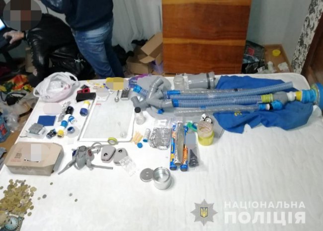 У Луцьку чоловік в квартирі організував нарколабораторію. ФОТО